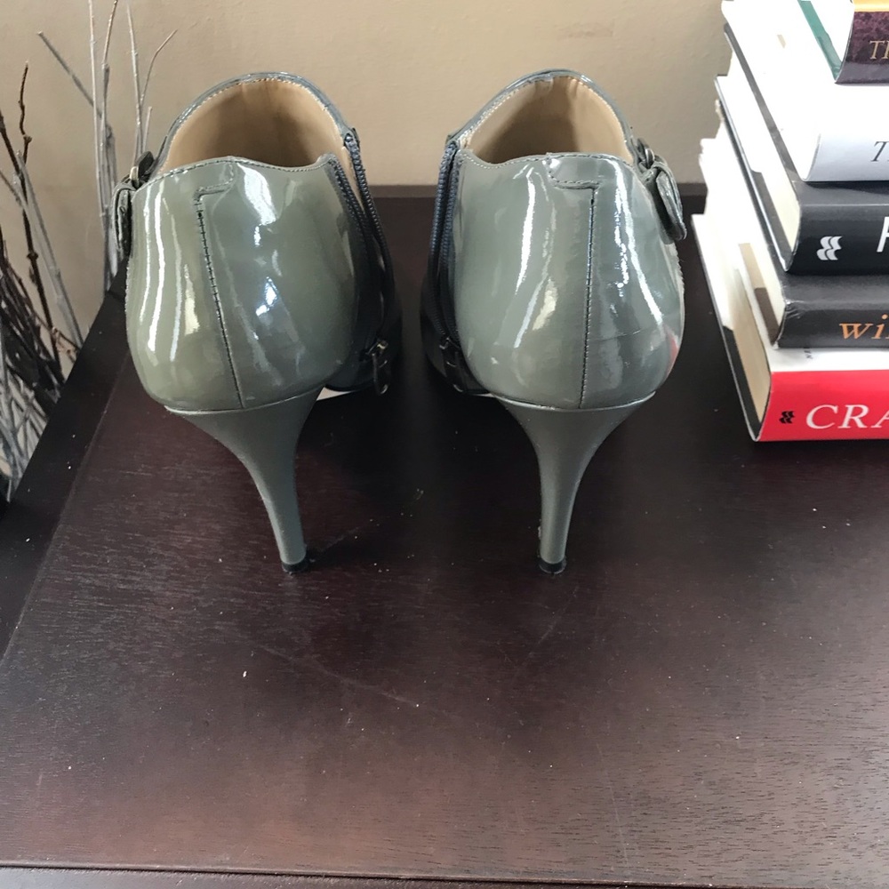 🌸JoanDavid Heels🌸 - Picture 4 of 8